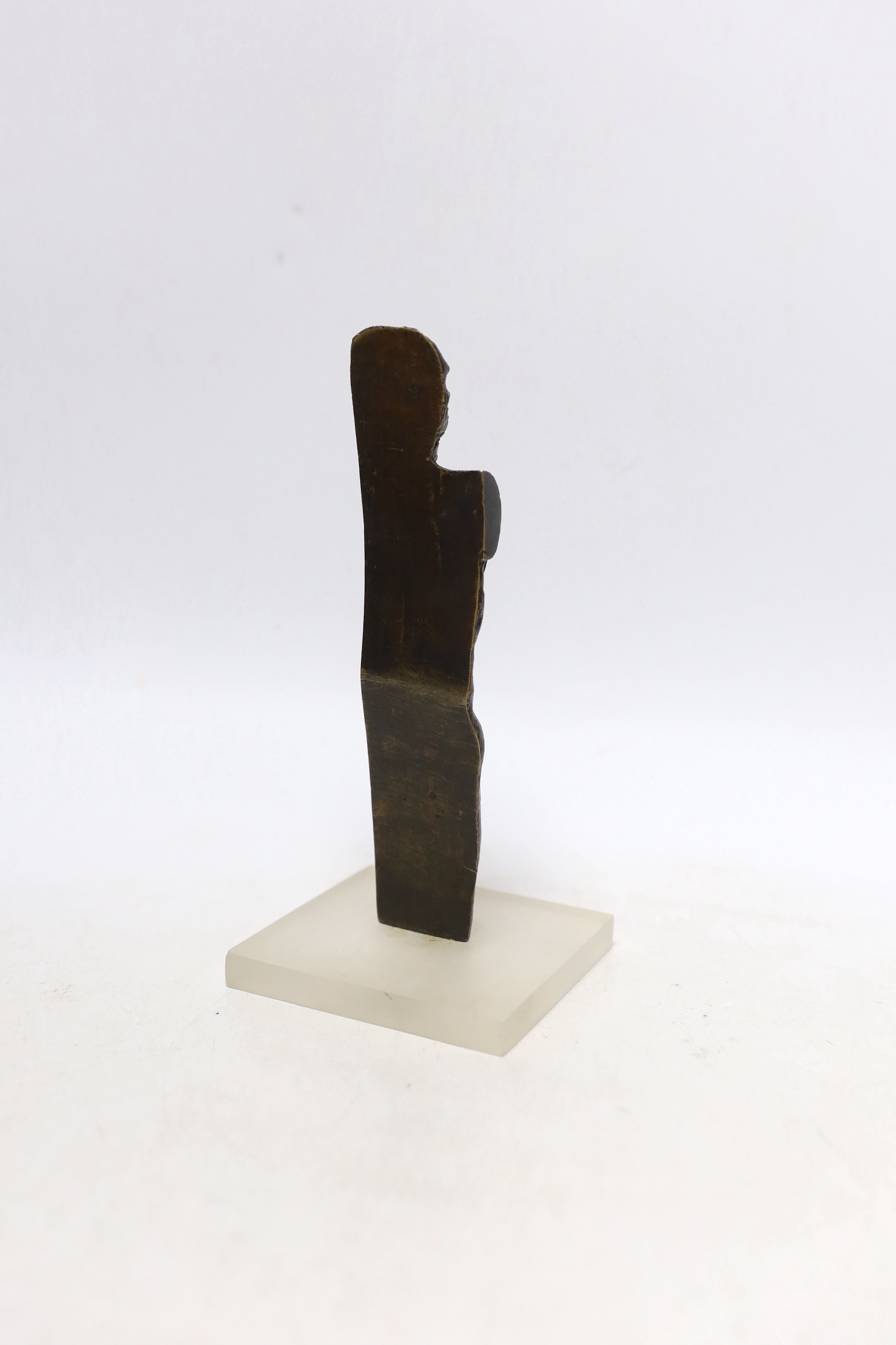 Victor Salmones (1937-1989), bronze small nude, marked to side ‘A-39-V-SALMONES S/N’, 19cm